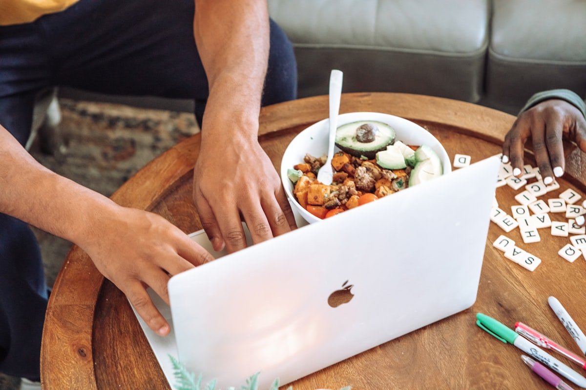Restaurant dining with healthy choices